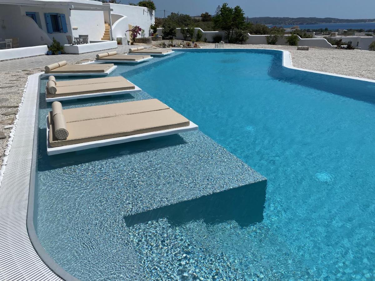Blu Suites And Studios Adamantas Eksteriør billede