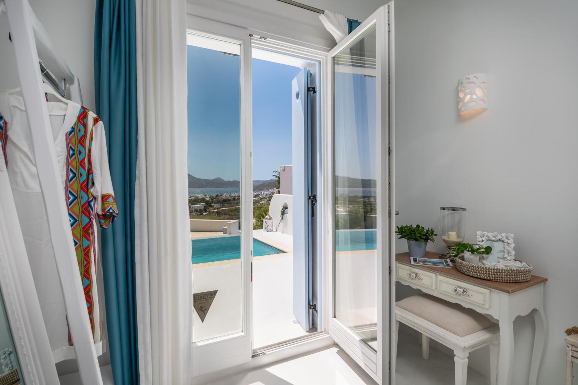 Blu Suites And Studios Adamantas Eksteriør billede